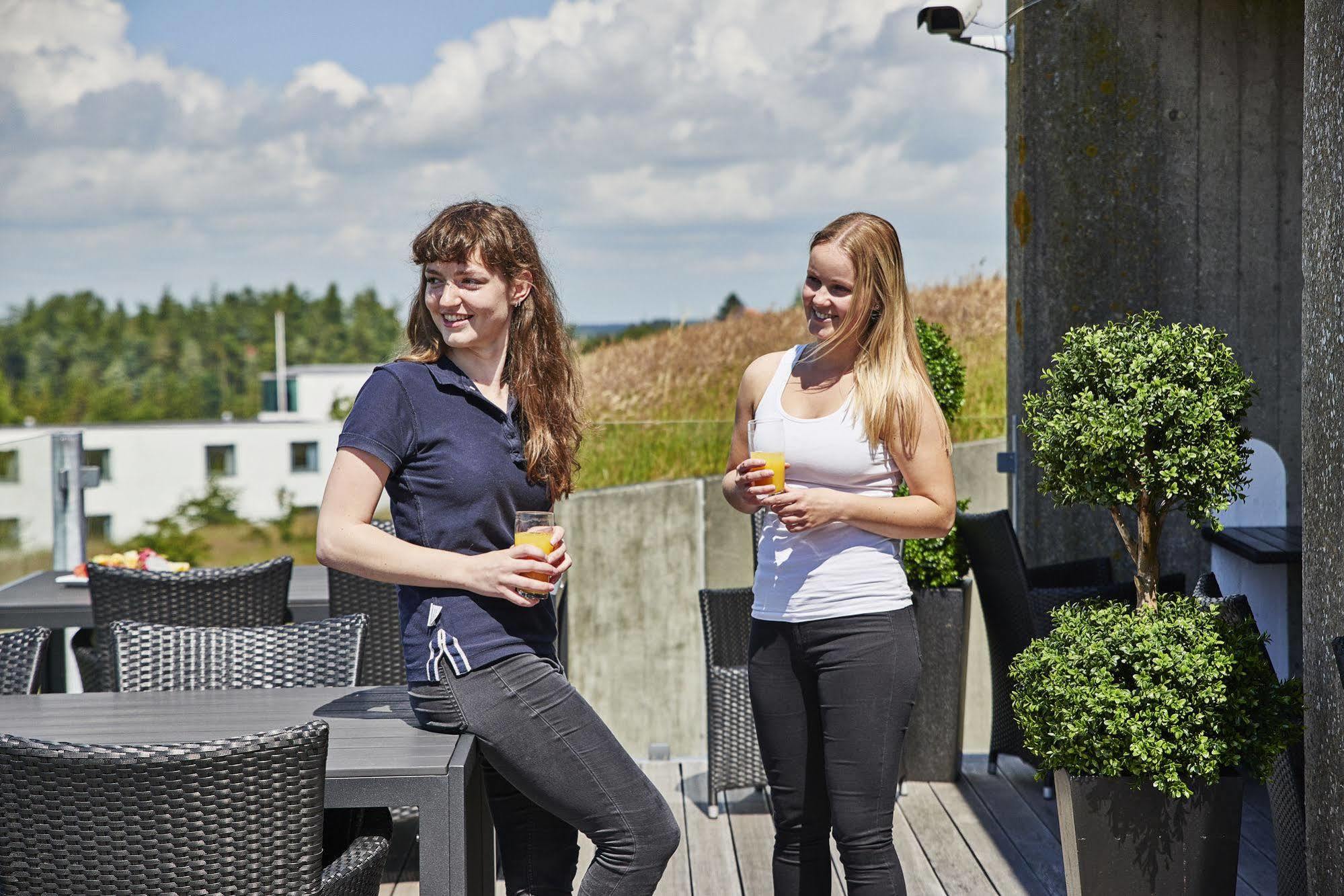 Hotel Toppen Af Ebeltoft Bagian luar foto